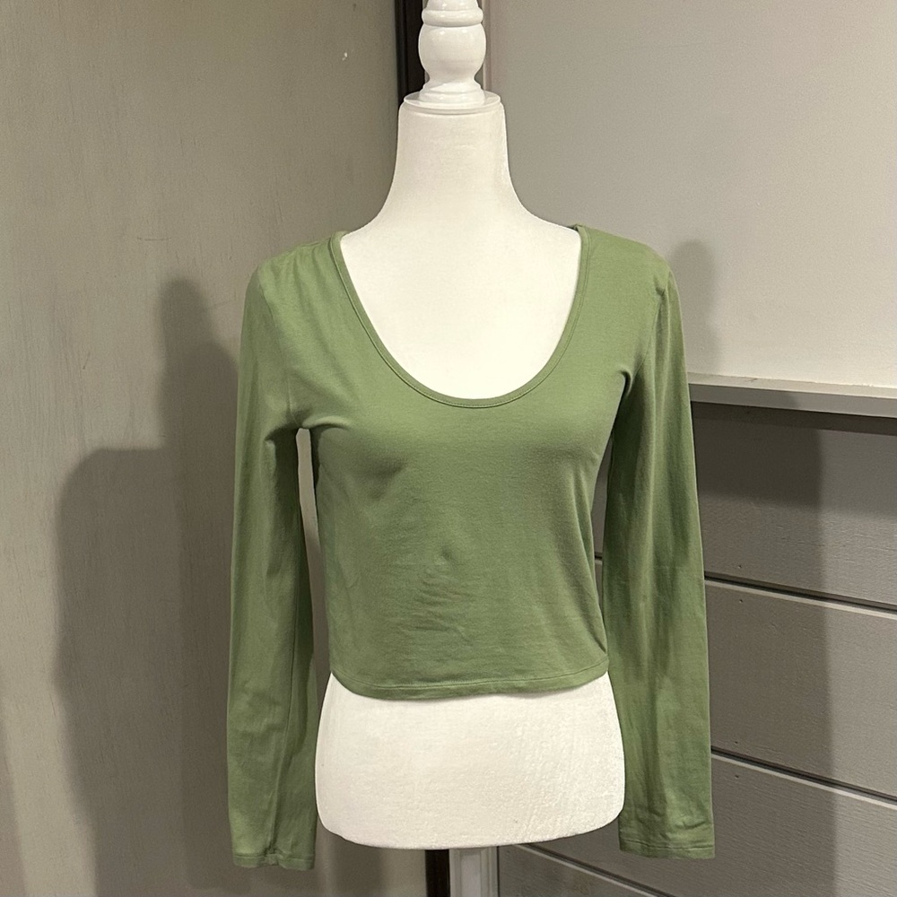 Pacsun Basics Green Long Sleeve Women's Top Size Medium